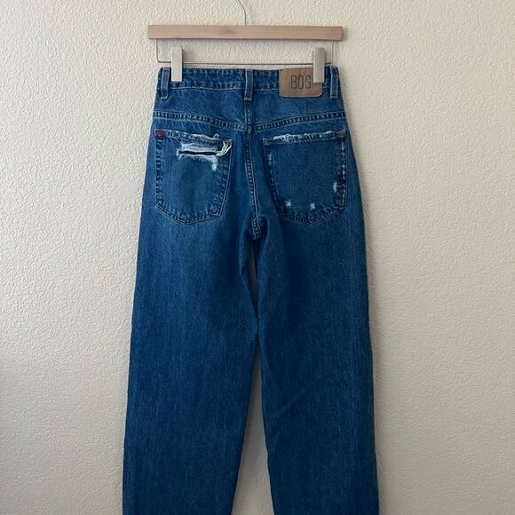 BDG Tapered Baggy Dark Wash Distressed Jeans Size 24 - Picture 8 of 12